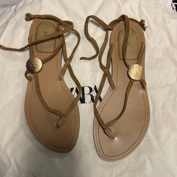 Zara cow leather la Elegant Tan Sandals - Picture 5 of 8